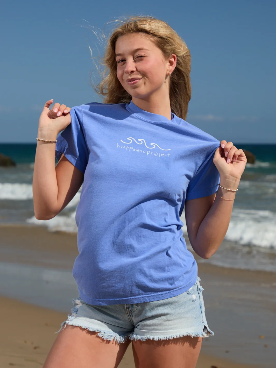 Happiness Comes in Waves T-Shirt - Ocean Blue - Image 4